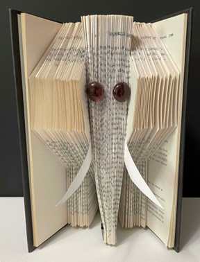 book fold elephant